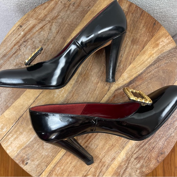 Vintage l 70s 7M YSL Paris Tailored Black Patent Leather Gold Chain Buckle Heels - Picture 6 of 15
